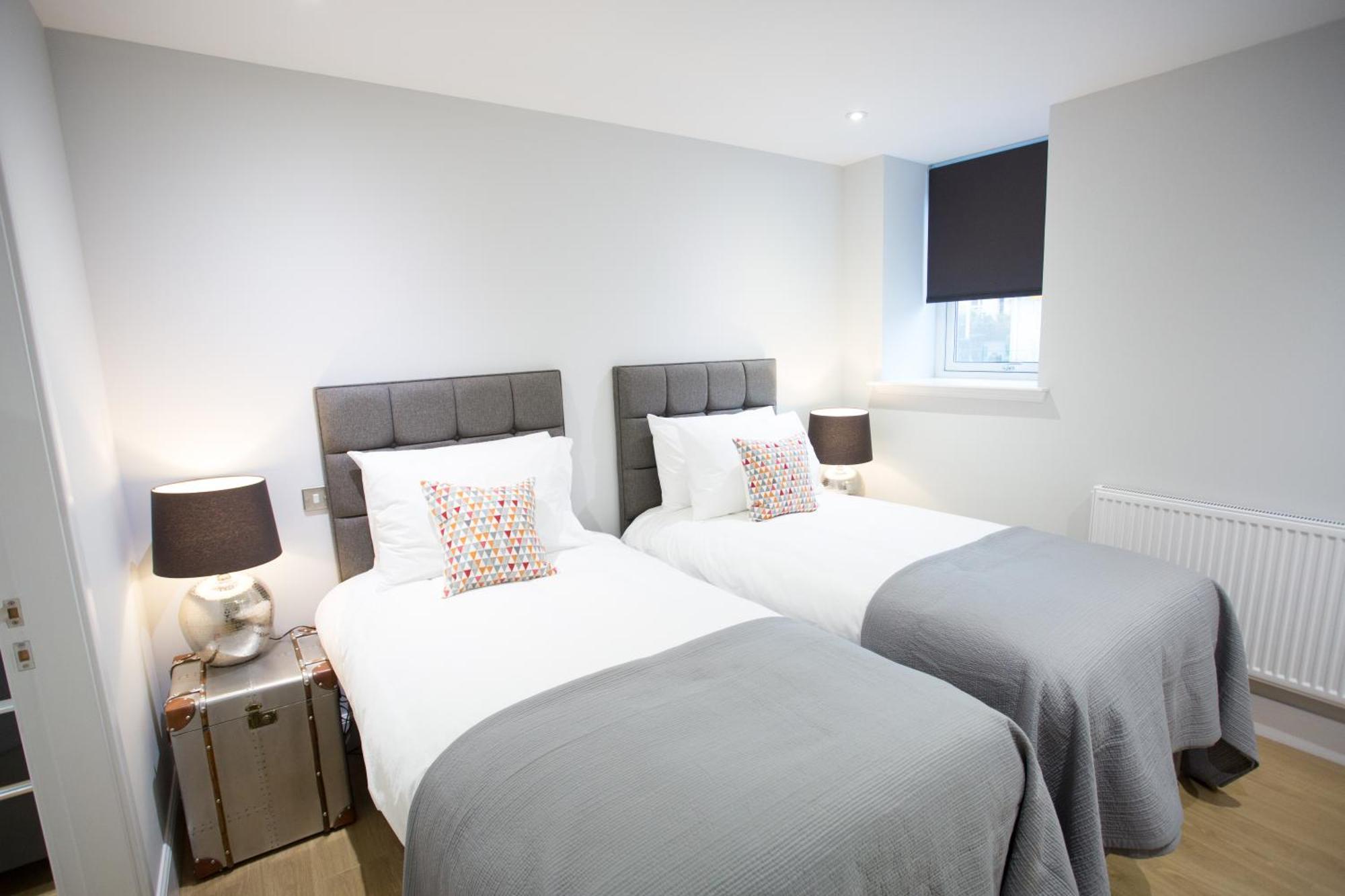 Glenmoriston Town House Apartments 인버네스 객실 사진