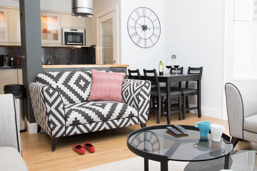 Glenmoriston Town House Apartments 인버네스 외부 사진